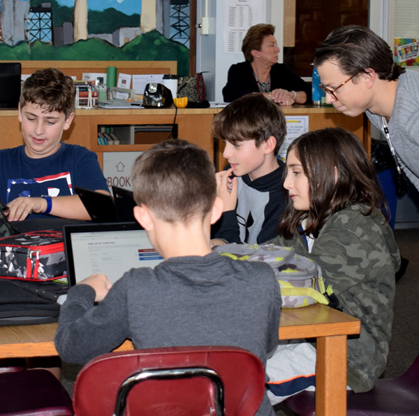Students in Lab Mode